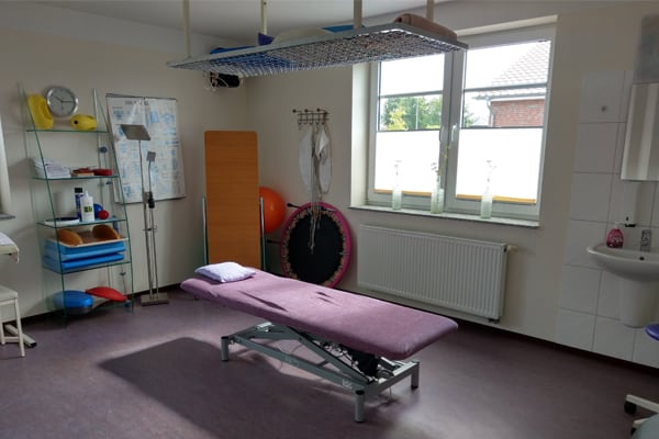 Physiotherapie-Praxis Raum Liege und Bodenmatte